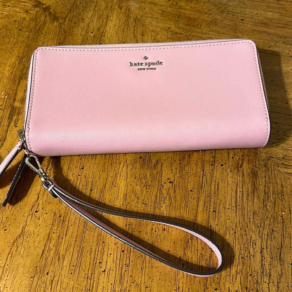 Kate Spade Pink Wallet/Wristlet Excellent Shape